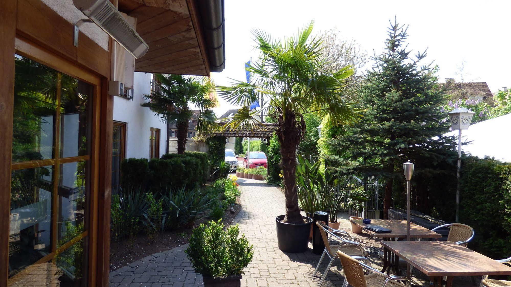Hotel Blume Freiburg im Breisgau Exterior photo